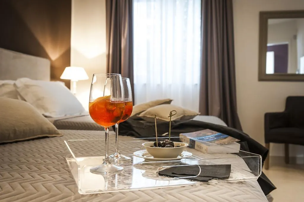 Bb 22 Palace Palermo Italien